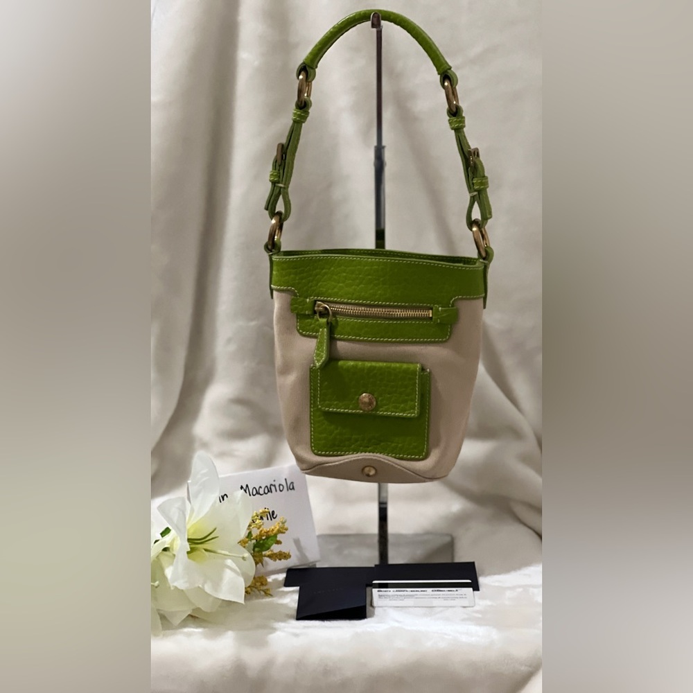 🌷🌷 PRADA Canapa Berlino Bucket Bag